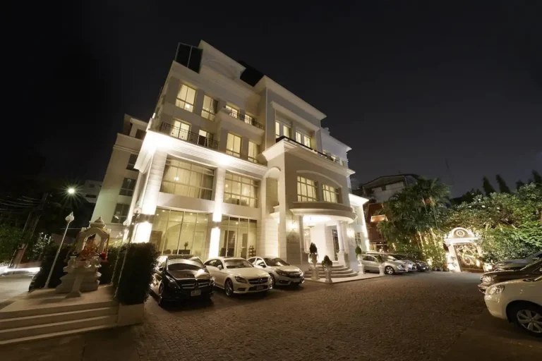 La Thaïlande au fil de l'eau 17 rose-residence-05